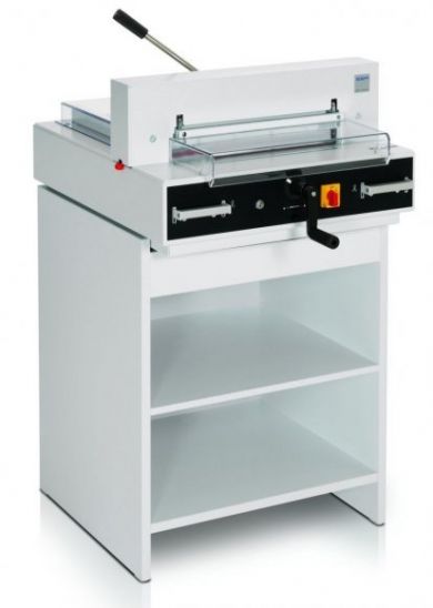 pala_4315_se_stolkem