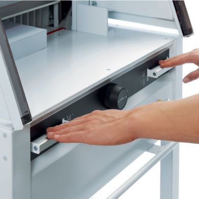 avetech_8220ce27-b791-4ca2-8c6c-d5ecbd0b45d3_9e063214-75a8-4e8e-98ec-02f3b3a54f6f