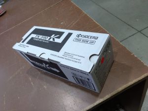 Kyocera Toner TK-590K black (1T02KV0NL0) poškozený obal