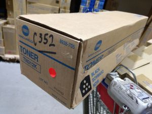 Minolta Toner TN312Bk black 1x430g (8938-705) poškozený obal